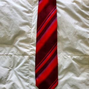 Men's tie